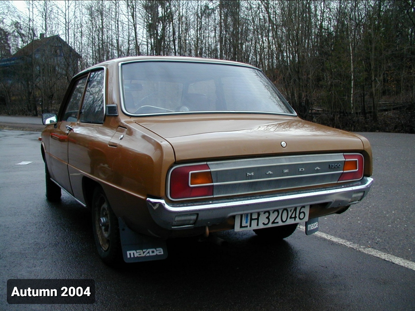 LH 32046, Mazda 1300 