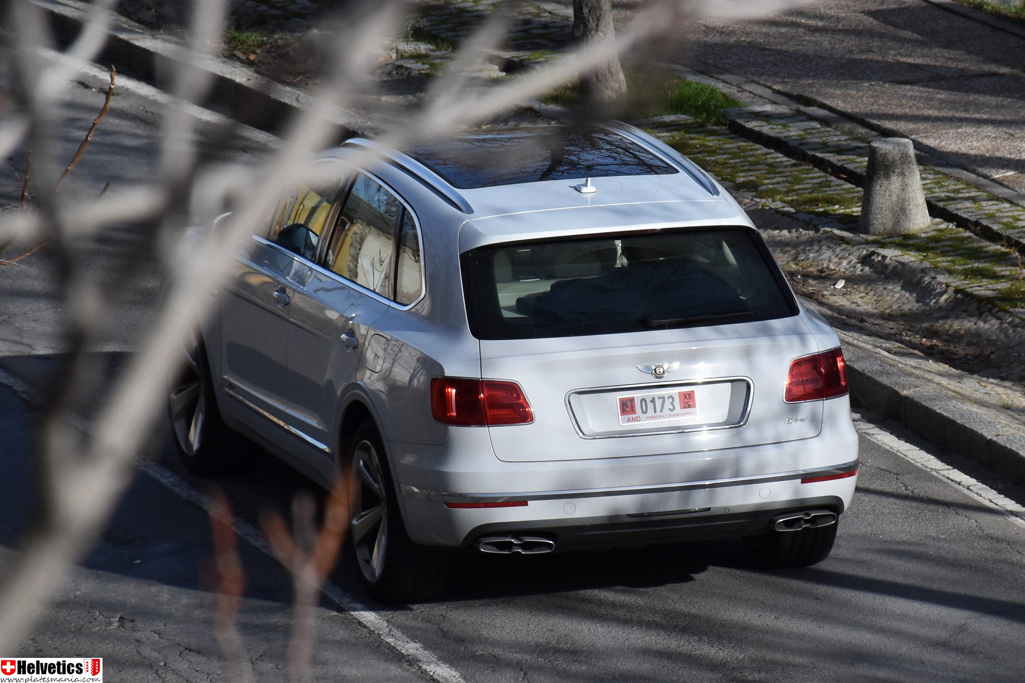 0173, Bentley Bentayga 1st gen (PL71), 2016–2020