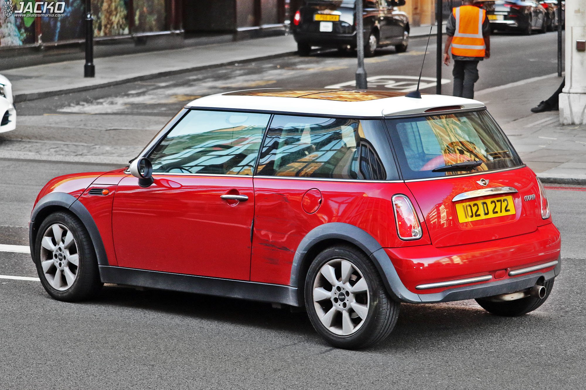 102D272, MINI Hatch 1st gen (R50/R53), 2000–2006
