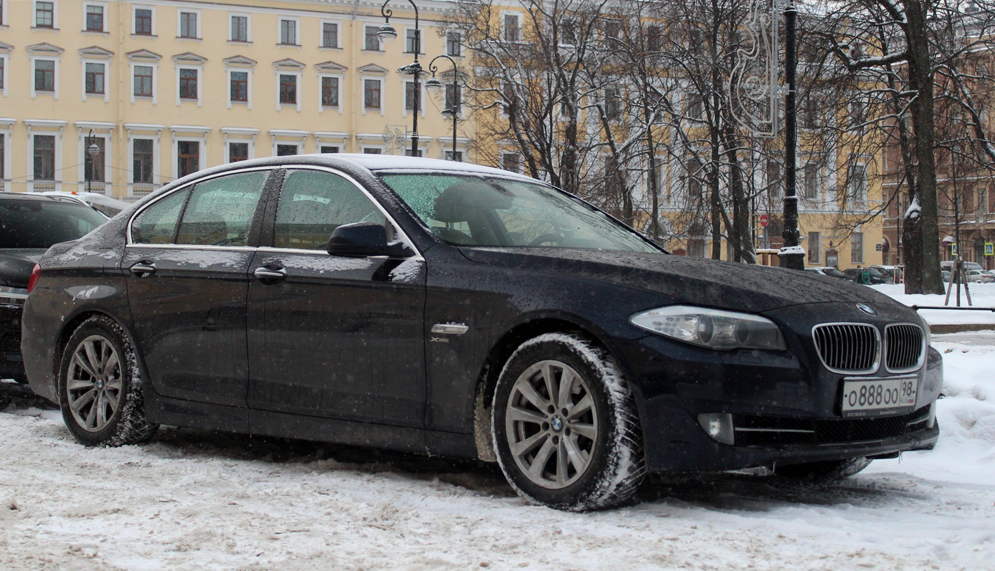 о 888 оо 98, BMW 5 Series 6th gen Sedan (F10/F18), 2010–2017