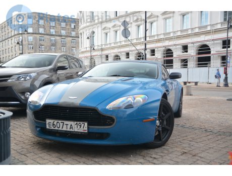 е607та197, Aston Martin V8 Vantage