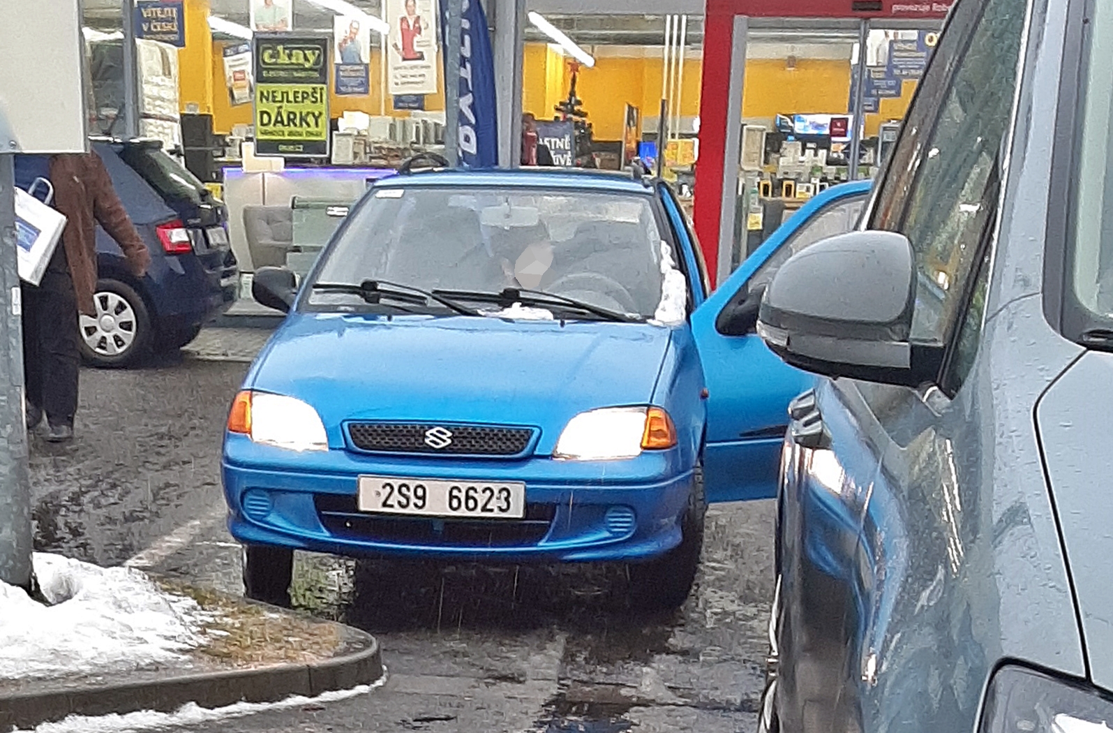 2S9 6623, Suzuki Swift 2nd gen 3-door Hatch (SF), facelift, 1996–2004