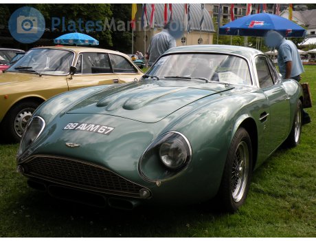 89 AVM 67, Aston Martin DB4