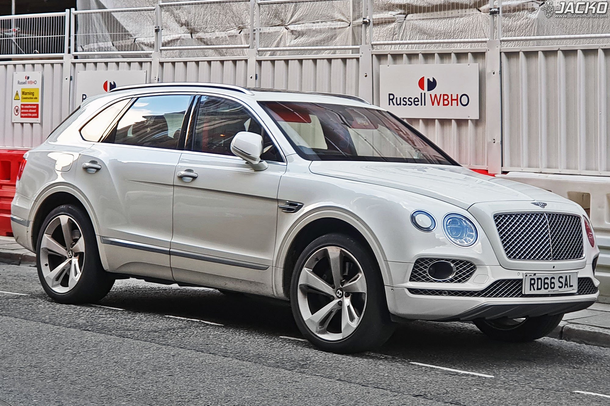 RD66SAL, Bentley Bentayga 1st gen (PL71), 2016–2020