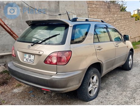 90 KE 842, Toyota Harrier