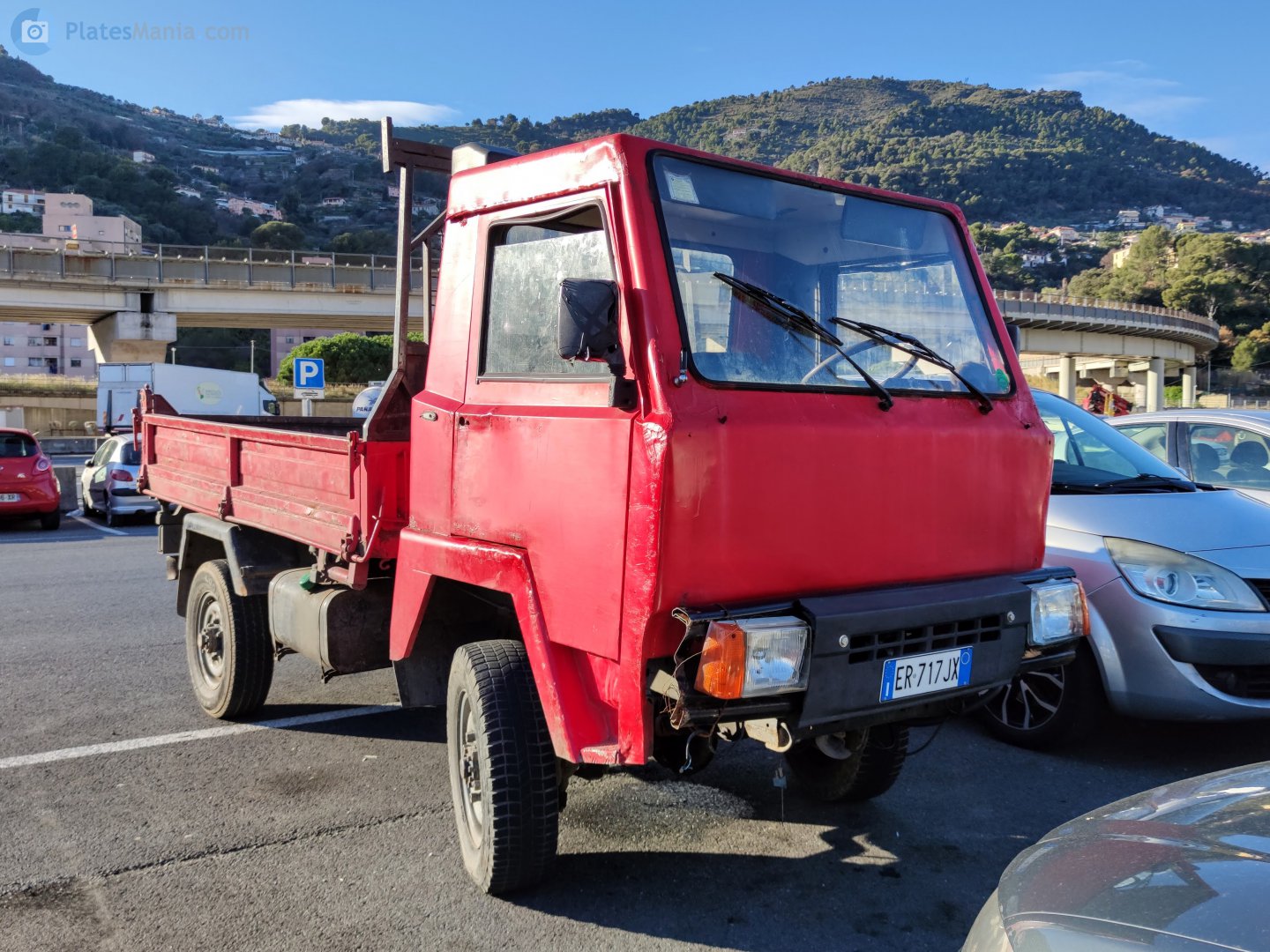 ER 717 JX, Antonelli Falcon 
