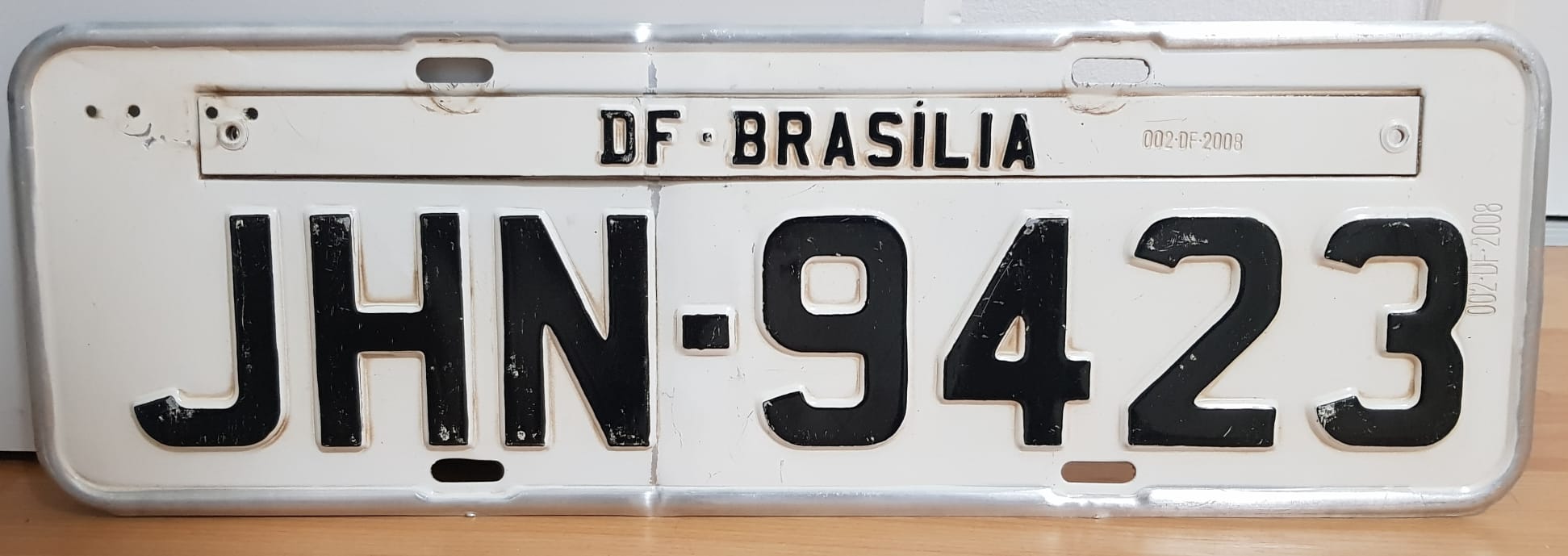 JHN-9423, License plate without vehicle 