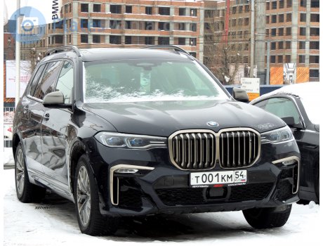 т001км54, BMW X7