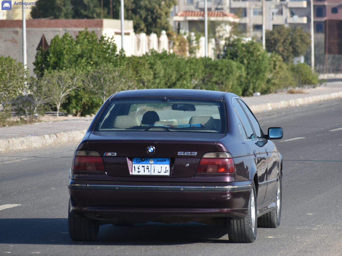 ١٤٦٩ ألط, BMW 5 Series 4th gen Sedan (E39), 1995–2003