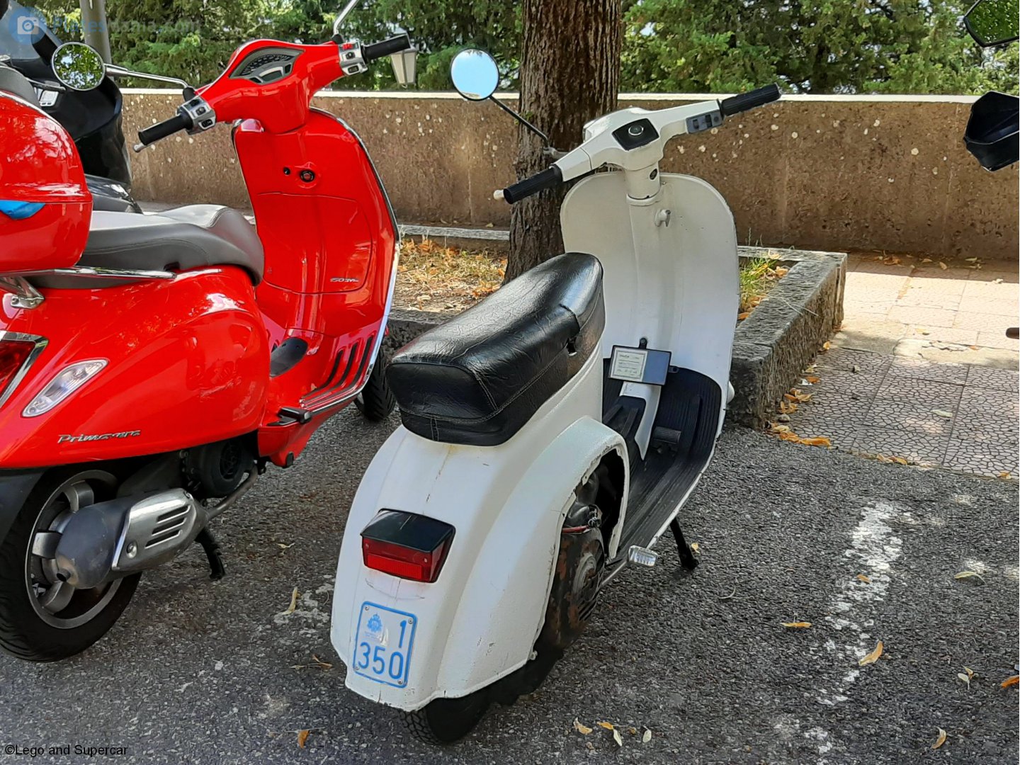 1350, Vespa 50 
