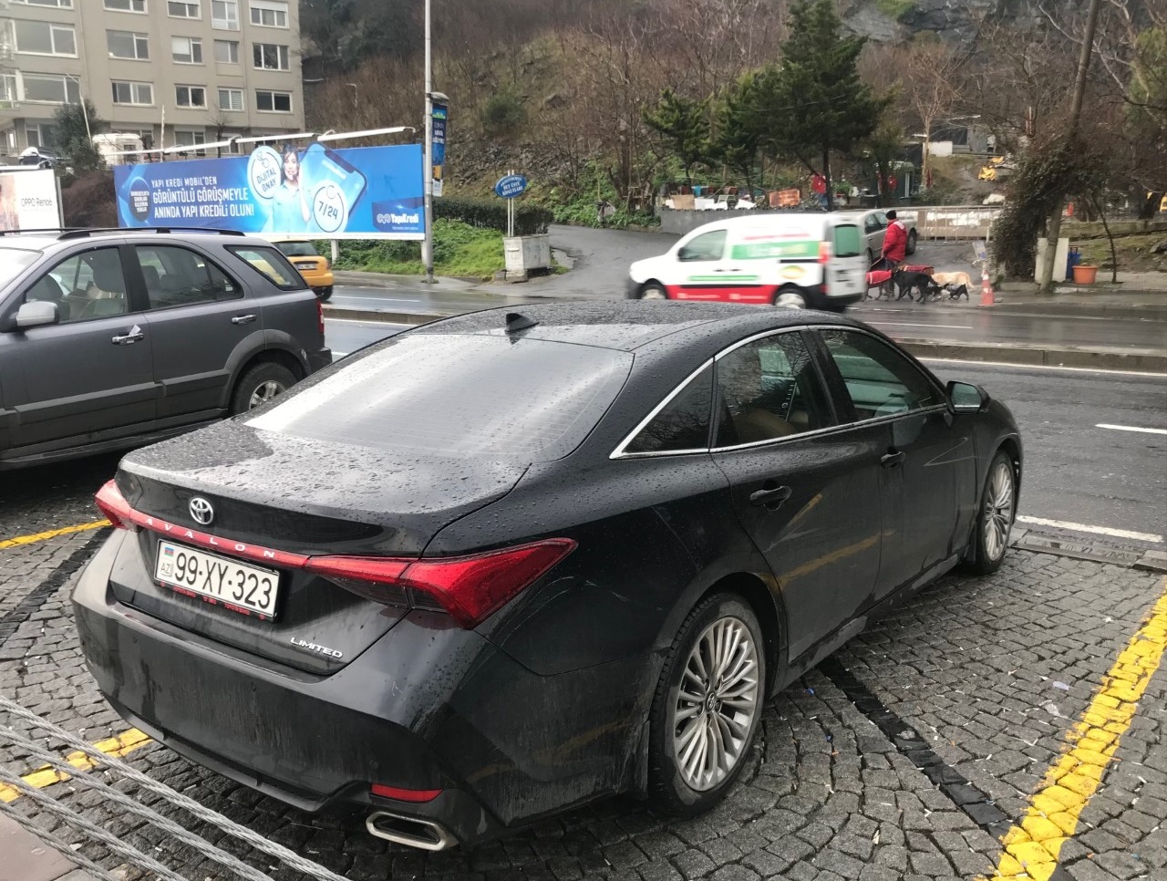 99 XY 323, Toyota Avalon 5th gen (XX50), 2018–2022 (–present for CN-market)