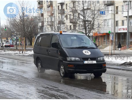 13 ACAB, Mitsubishi Space Gear