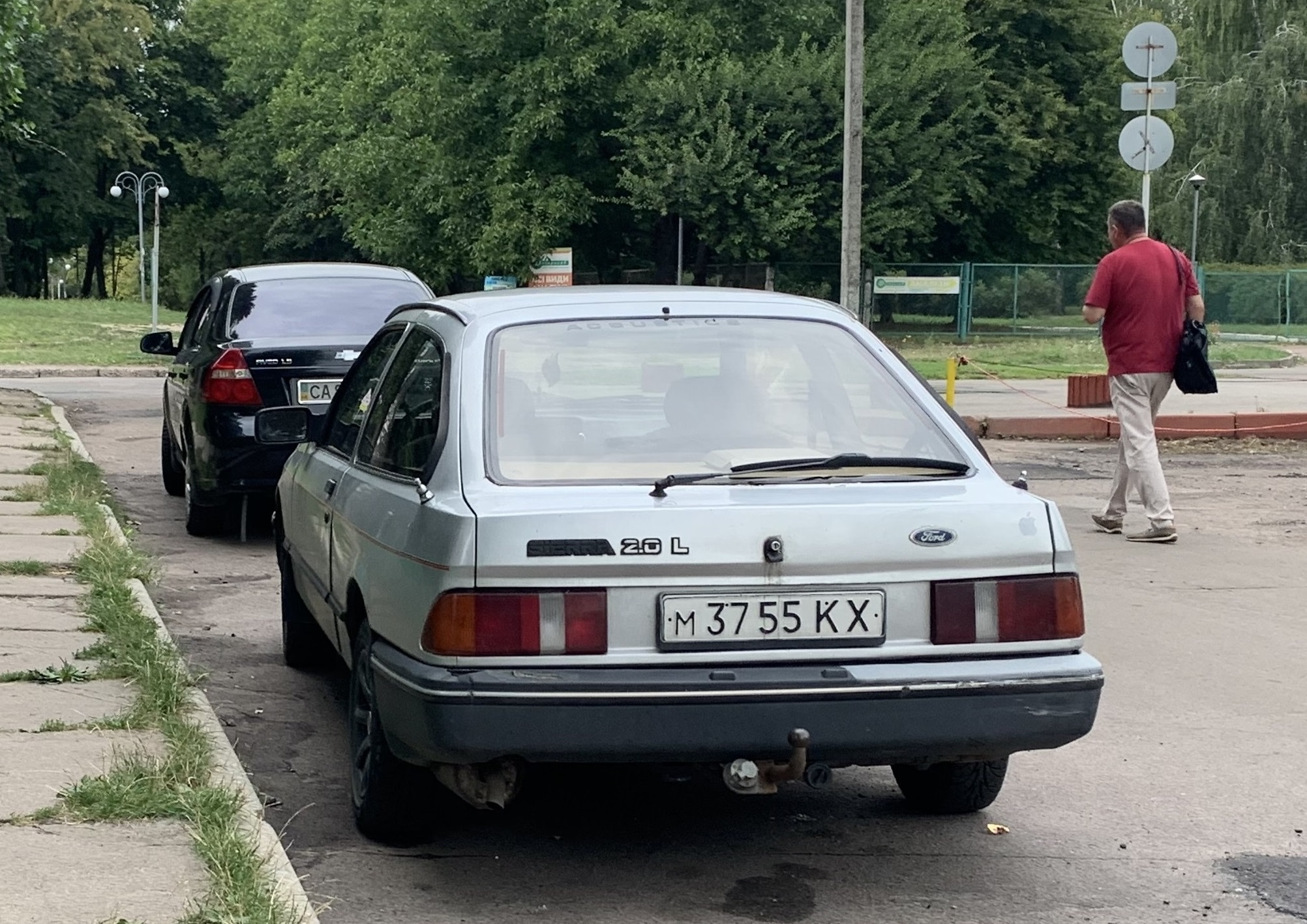 м 3755 КХ, Ford Sierra 1st gen 3-door Liftback (BED/BBC), 1982–1987