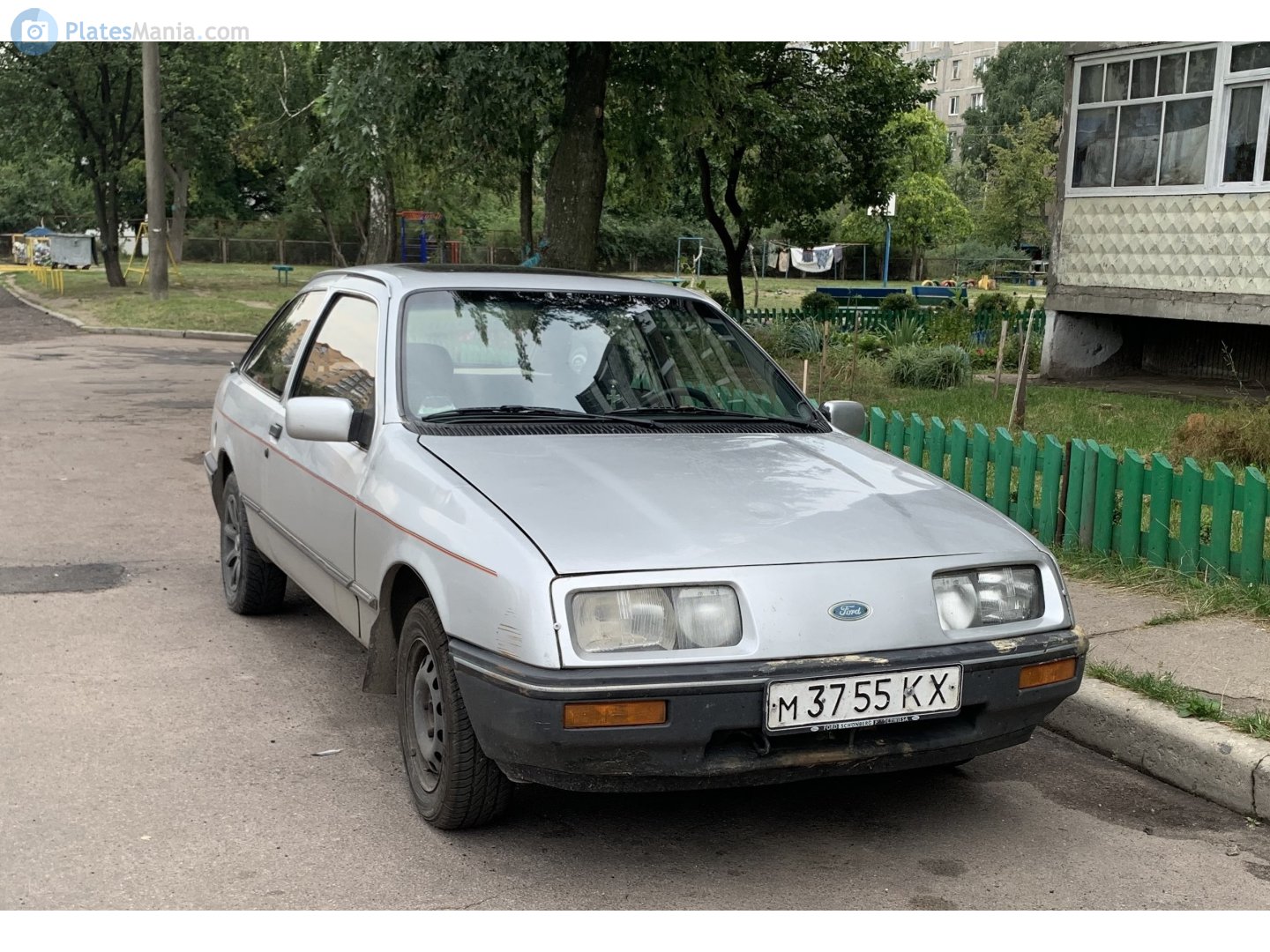 м 3755 КХ, Ford Sierra 1st gen 3-door Liftback (BED/BBC), 1982–1987