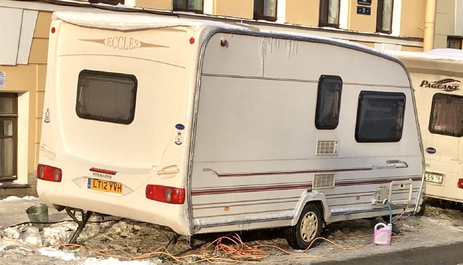 LT12YVH, Sterling Caravans Eccles 
