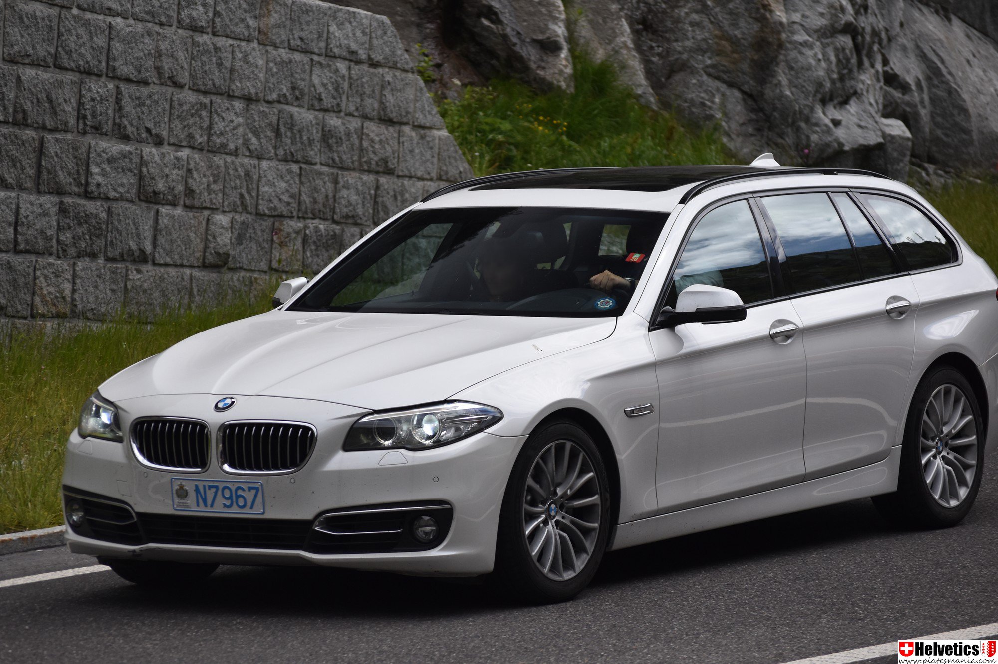 N7967, BMW 5 Series 6th gen Touring (F11), 2010–2017