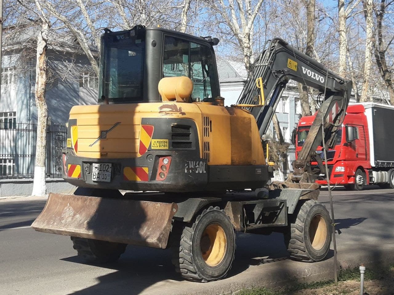 102 BA 10, Volvo EW-Series 