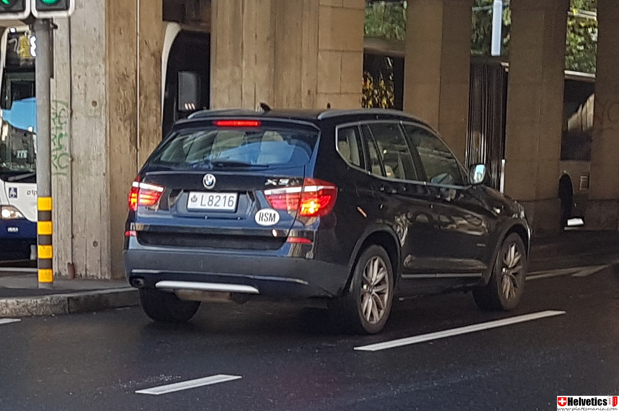 L8216, BMW X3 2nd gen (F25), 2010–2017 (don't set)