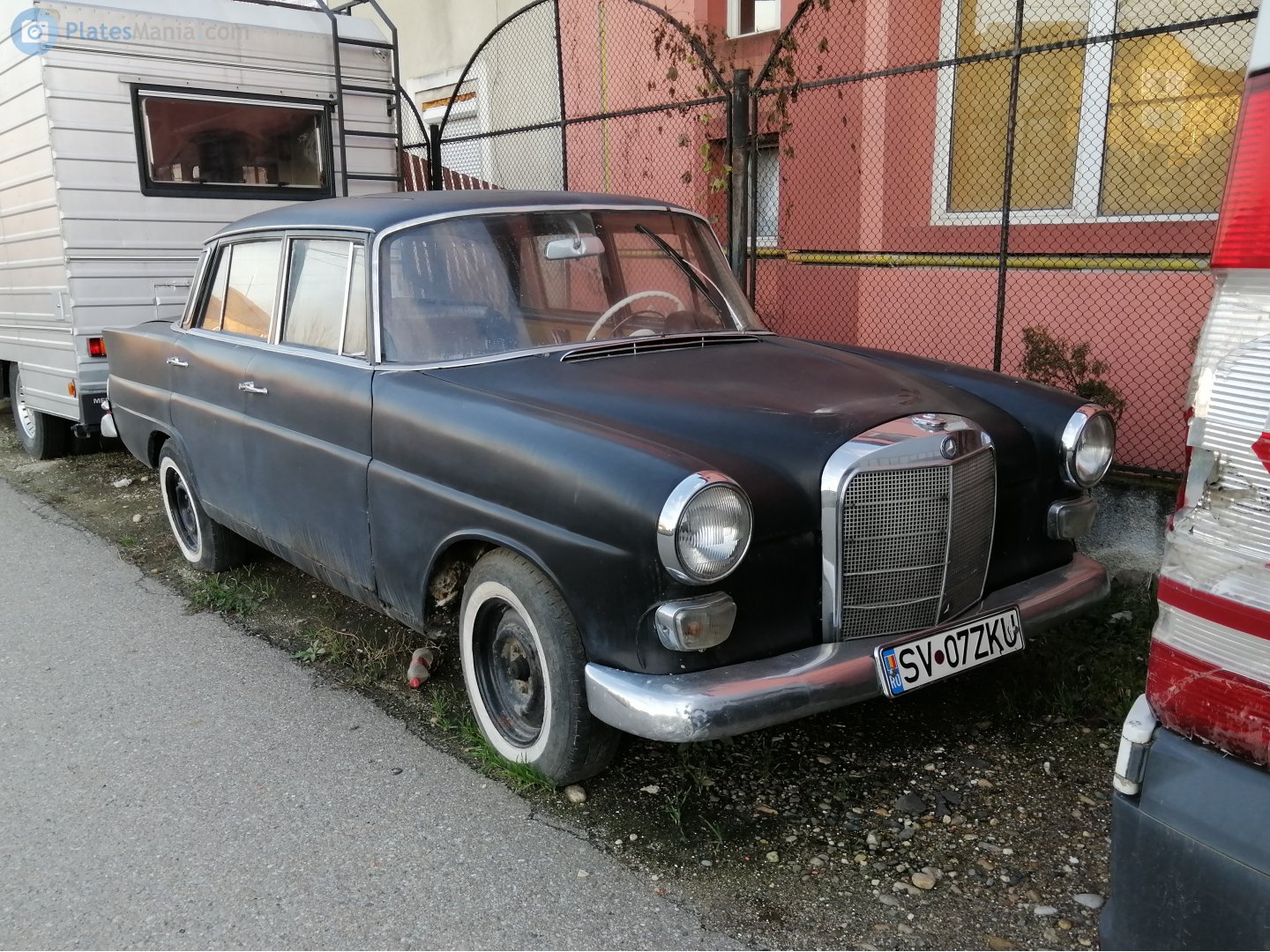 SV 07 ZKU, Mercedes-Benz E-Klasse 190–230 Sedan (W110), 1961­–1968