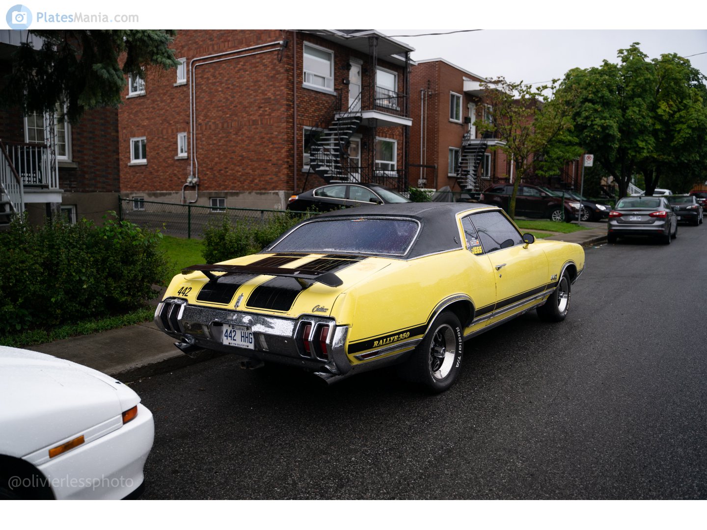 442 HHG, Oldsmobile Cutlass 3rd gen 1970 Supreme Holiday Hardtop Coupe (57), 2nd facelift, 1969–1970