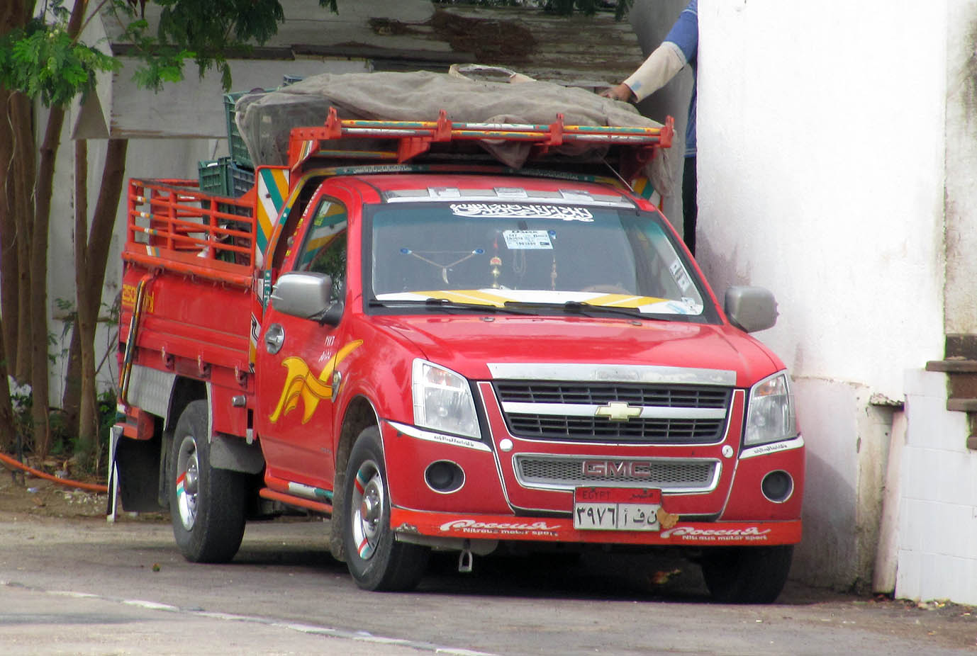 ٣٩٧٦ أفن, Chevrolet T-Series 