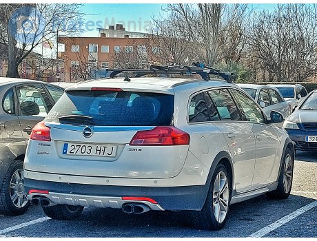 2703 HTJ, Opel Insignia