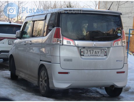 е717ау57, Mitsubishi Delica D:2