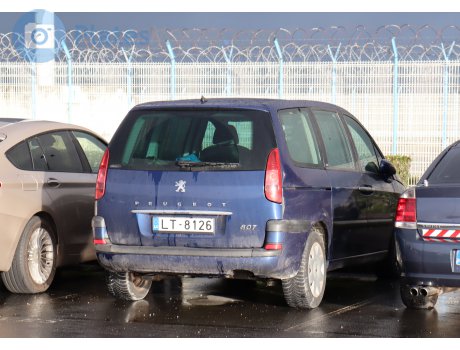 LT-8126, Peugeot 807