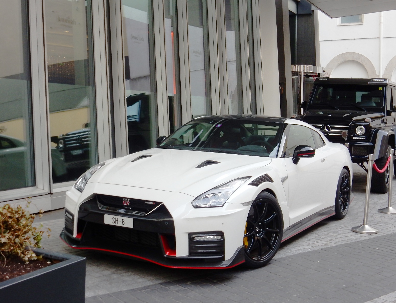 SH 8, Nissan GT-R 