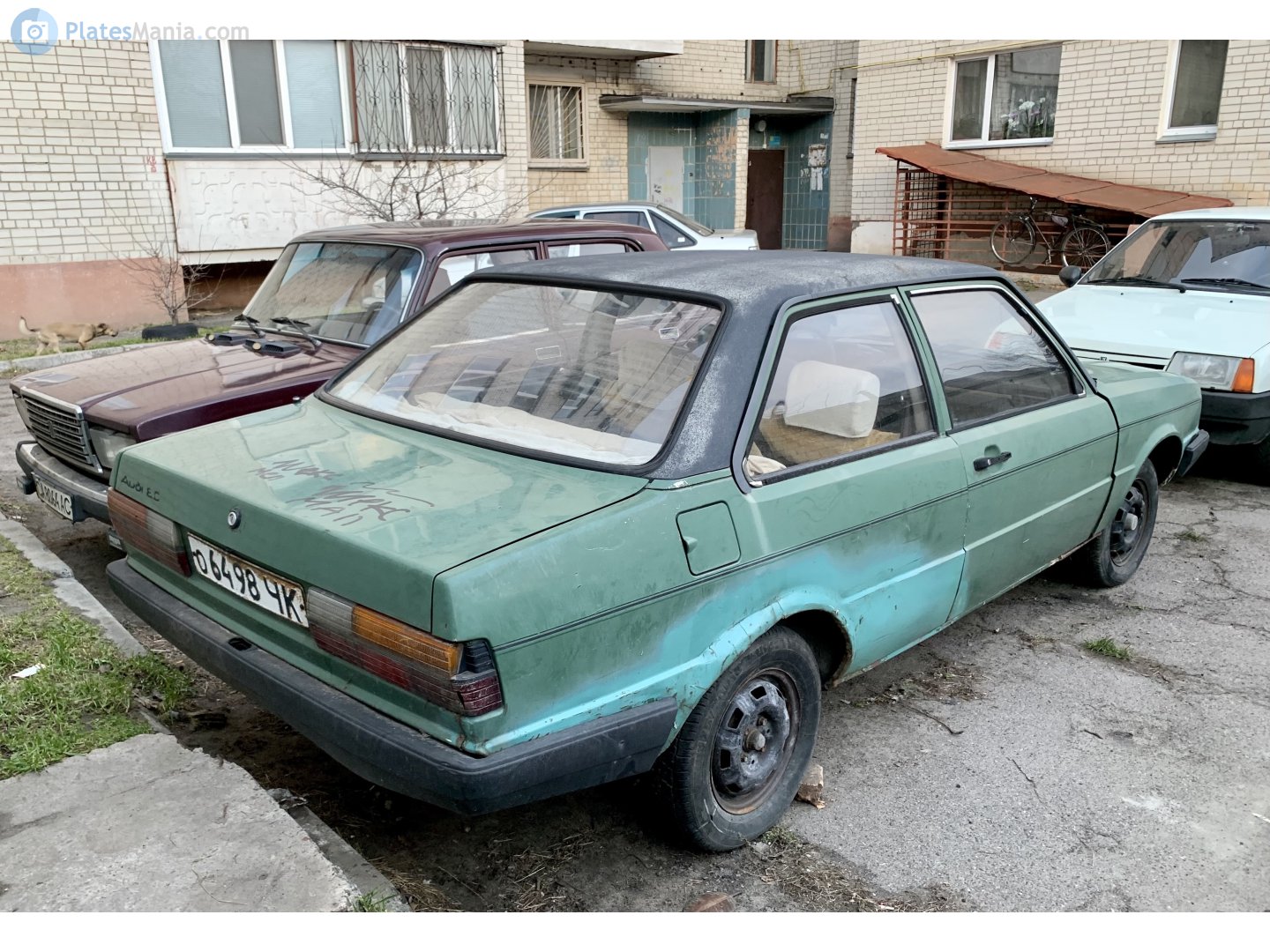 о 6498 ЧК, Audi 80 2nd gen 4-door Sedan (B2/81/85), 1978–1986