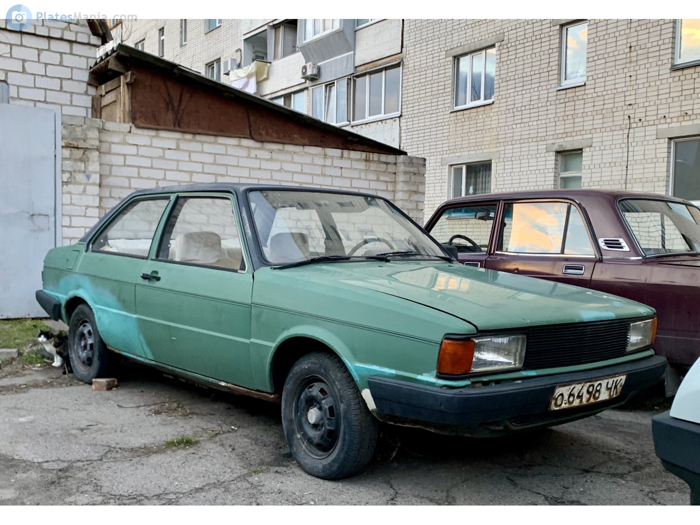 о 6498 ЧК, Audi 80 2nd gen 4-door Sedan (B2/81/85), 1978–1986