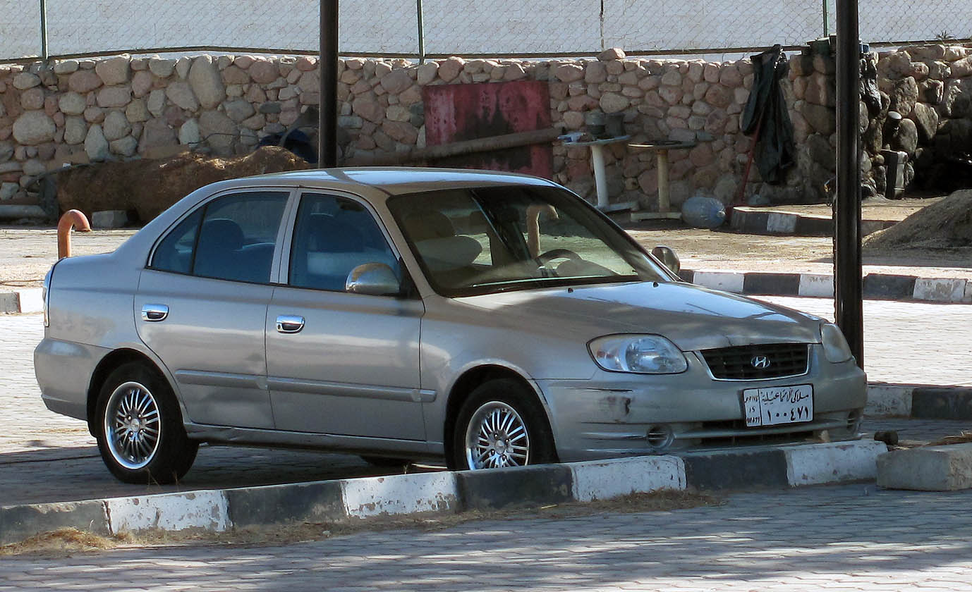 ١٠٠٤٧١, Hyundai Verna 1st gen Sedan (LC), facelift, 2003–2019