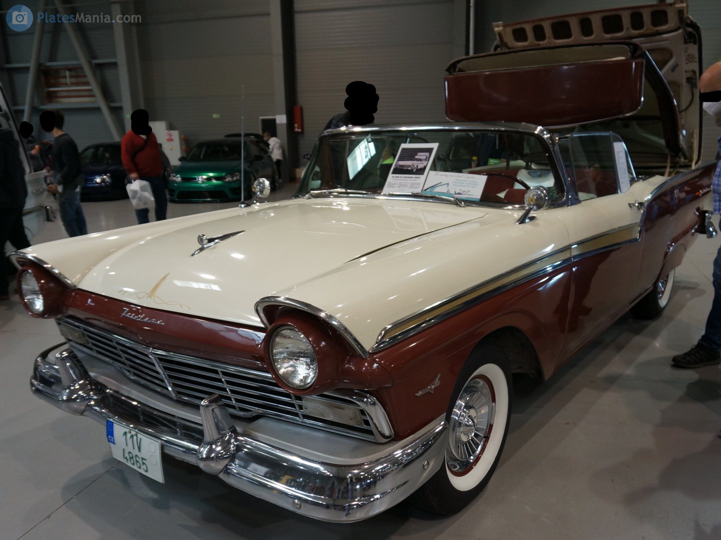 11V 4865, Ford Fairlane Americas: 2nd gen, 1957–1959