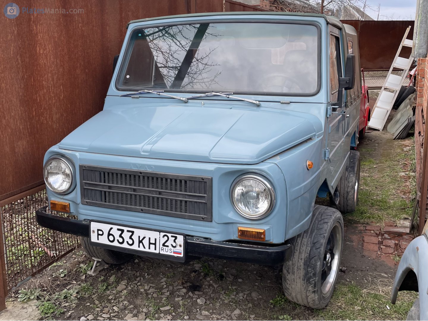 р 633 кн 23, LuAZ 1302 