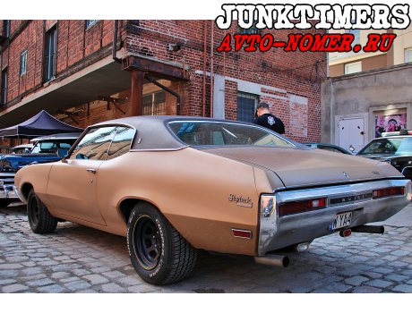 W YA4, Buick Skylark