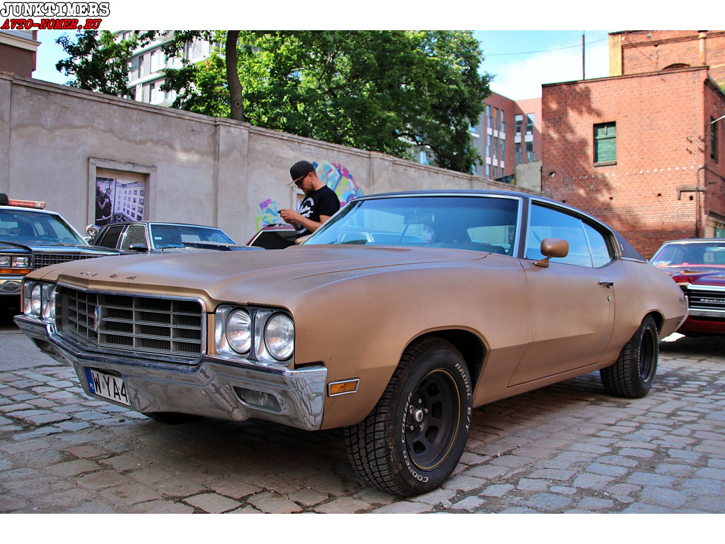 W YA4, Buick Skylark 3rd gen 1970 2-door Hardtop (43537/44437; A-body), 2nd facelift, 1969–1970