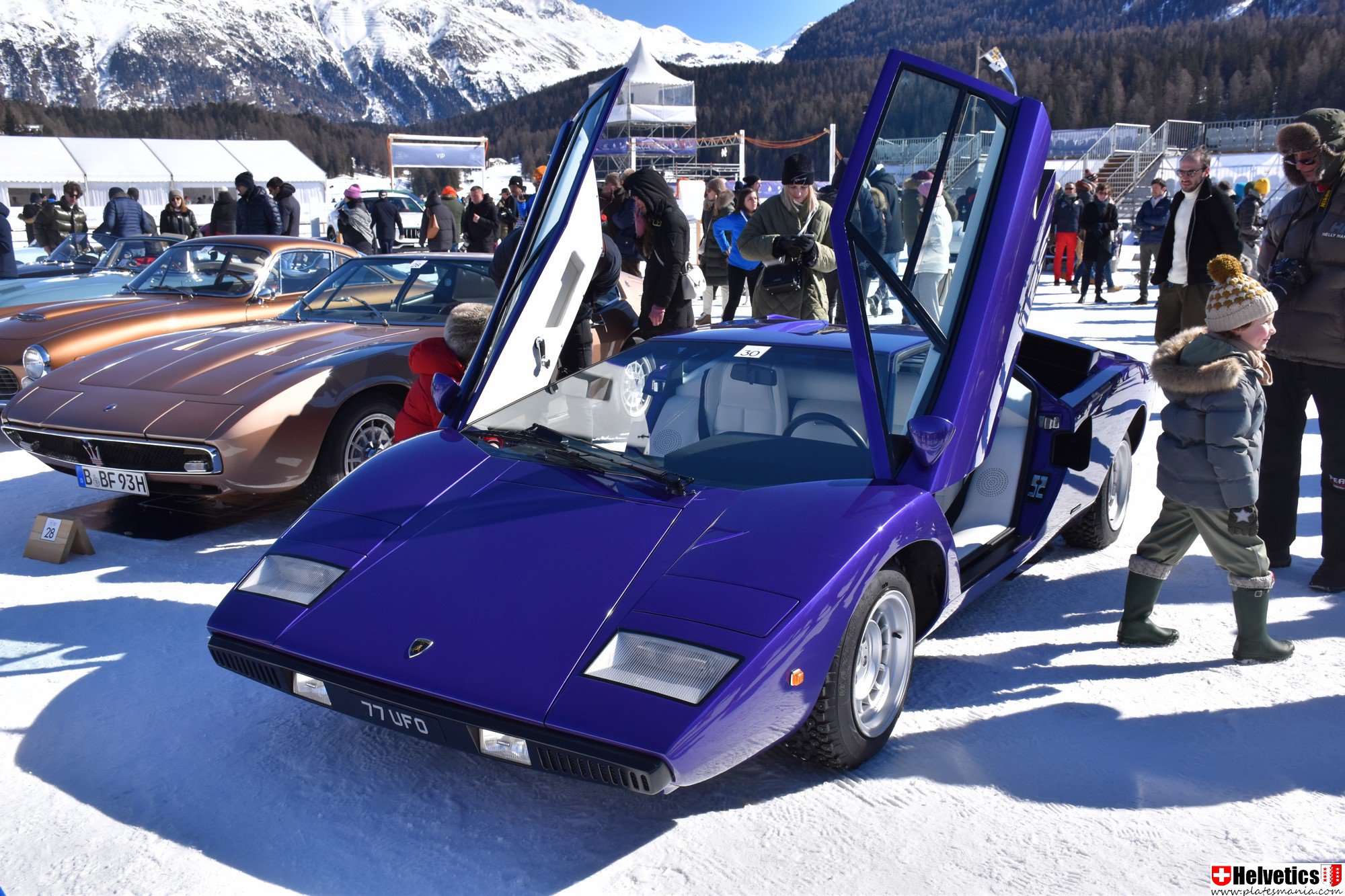77UFO, Lamborghini Countach LP400, 1974–1978
