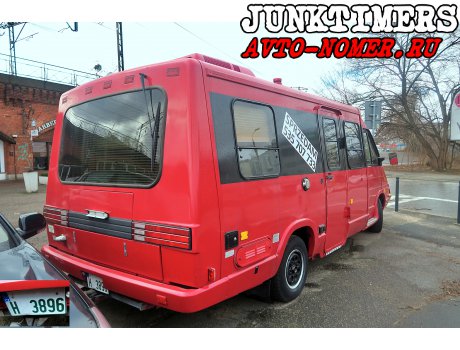 H 3896, Winnebago LeSharo