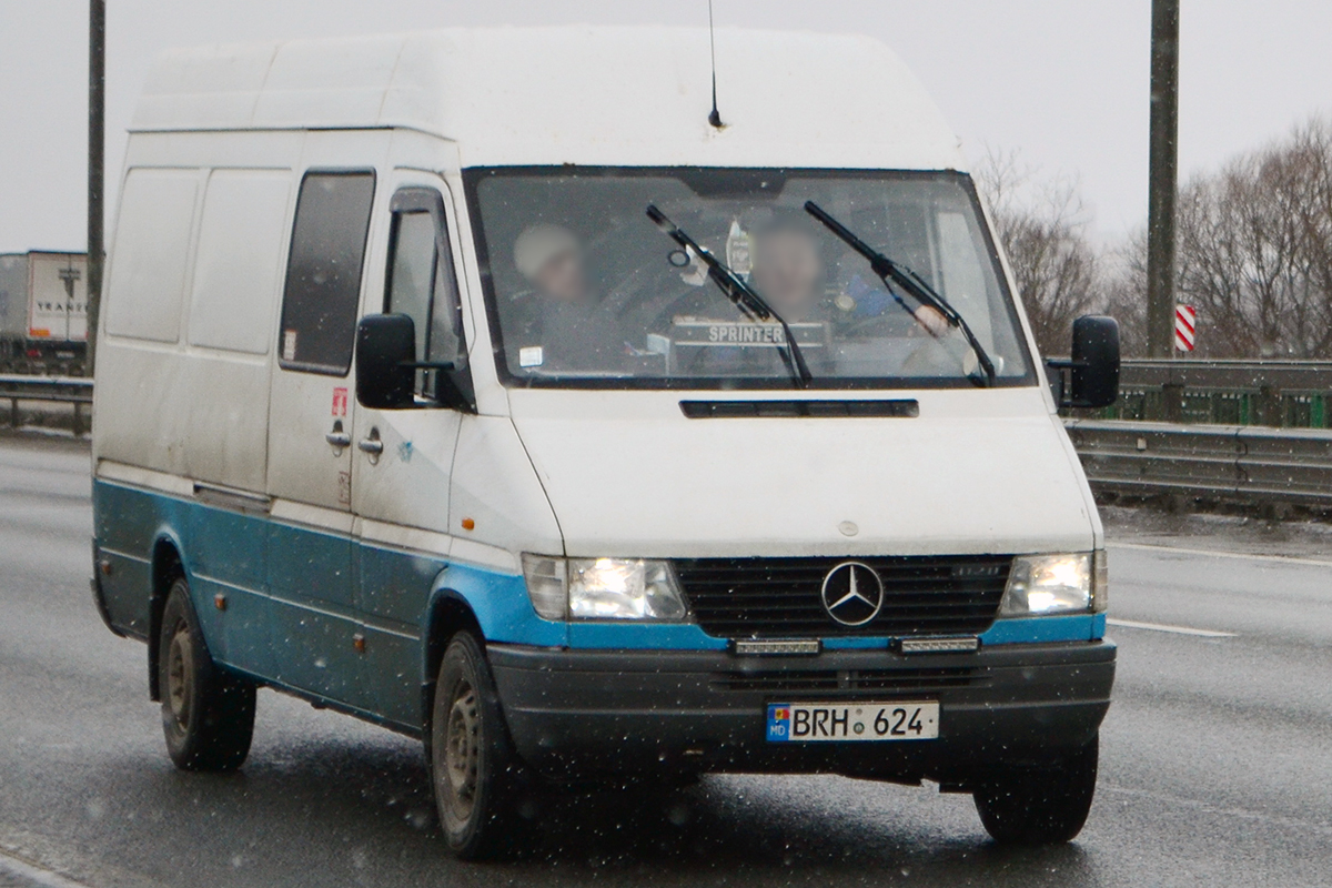 BRH 624, Mercedes-Benz Sprinter 1st gen (W901–904), 1995–2001