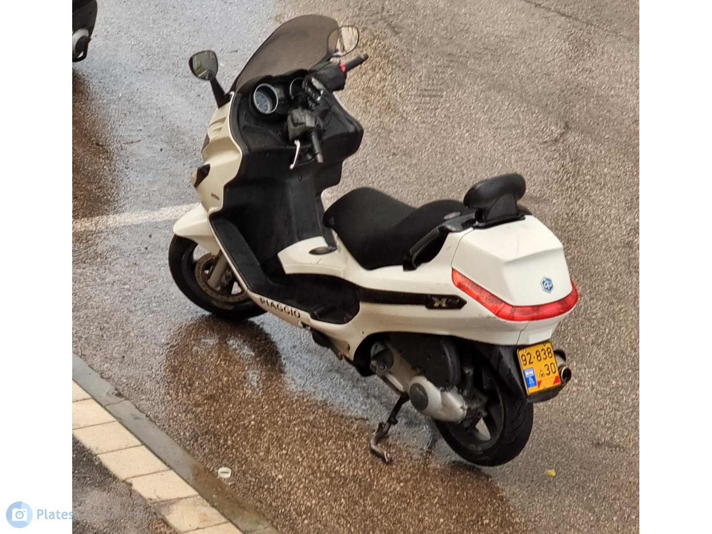 92-838-30, Piaggio XEvo 