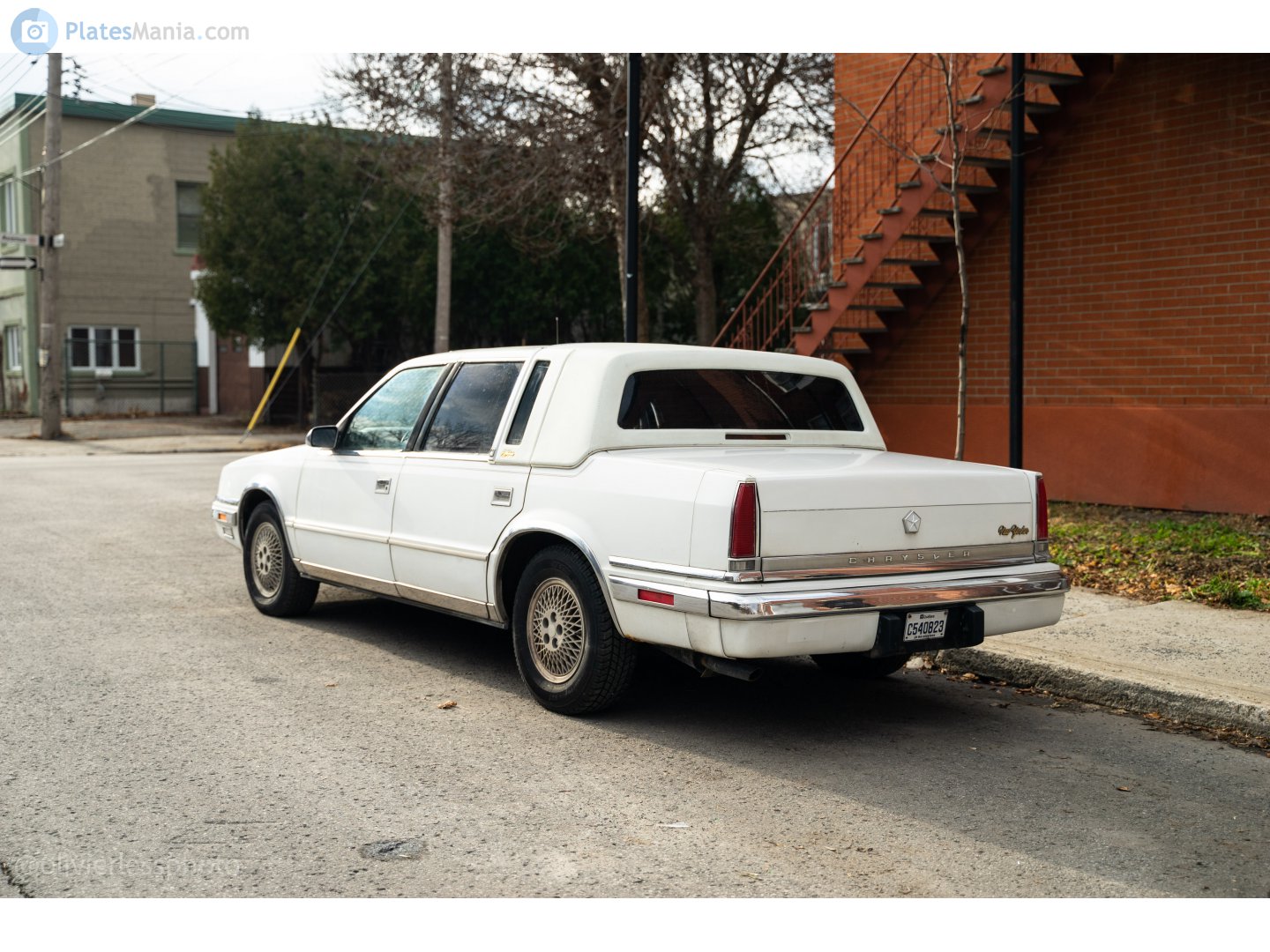 C540823, Chrysler New Yorker 13th gen, 1988–1993