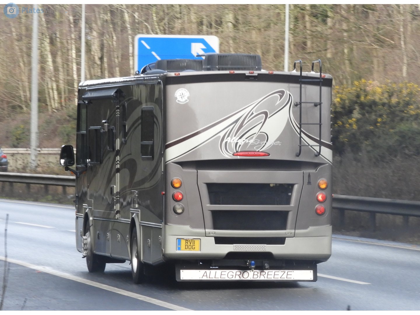 RV11DOG, Tiffin Phaeton 