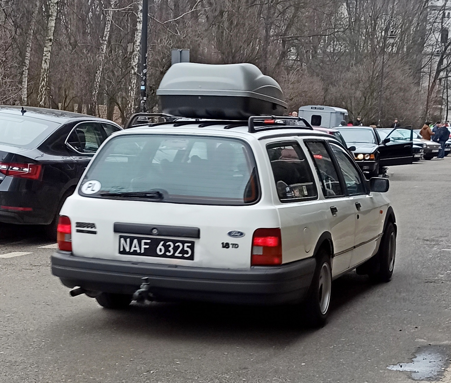 NAF 6325, Ford Sierra 1st gen 5-door Liftback (BAG/GBG), facelift, 1987–1993