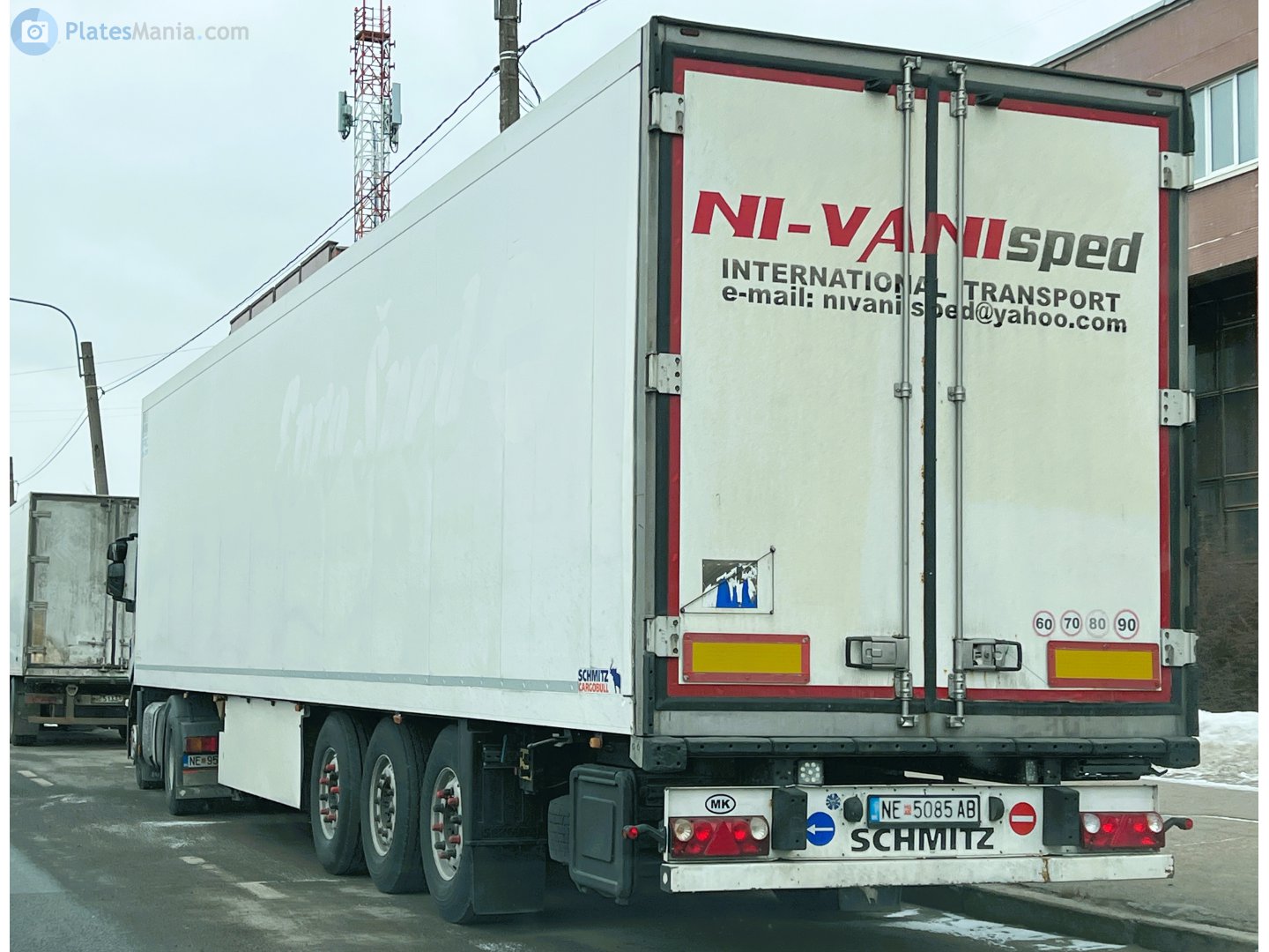 NE 5085 AB, Schmitz SKO 