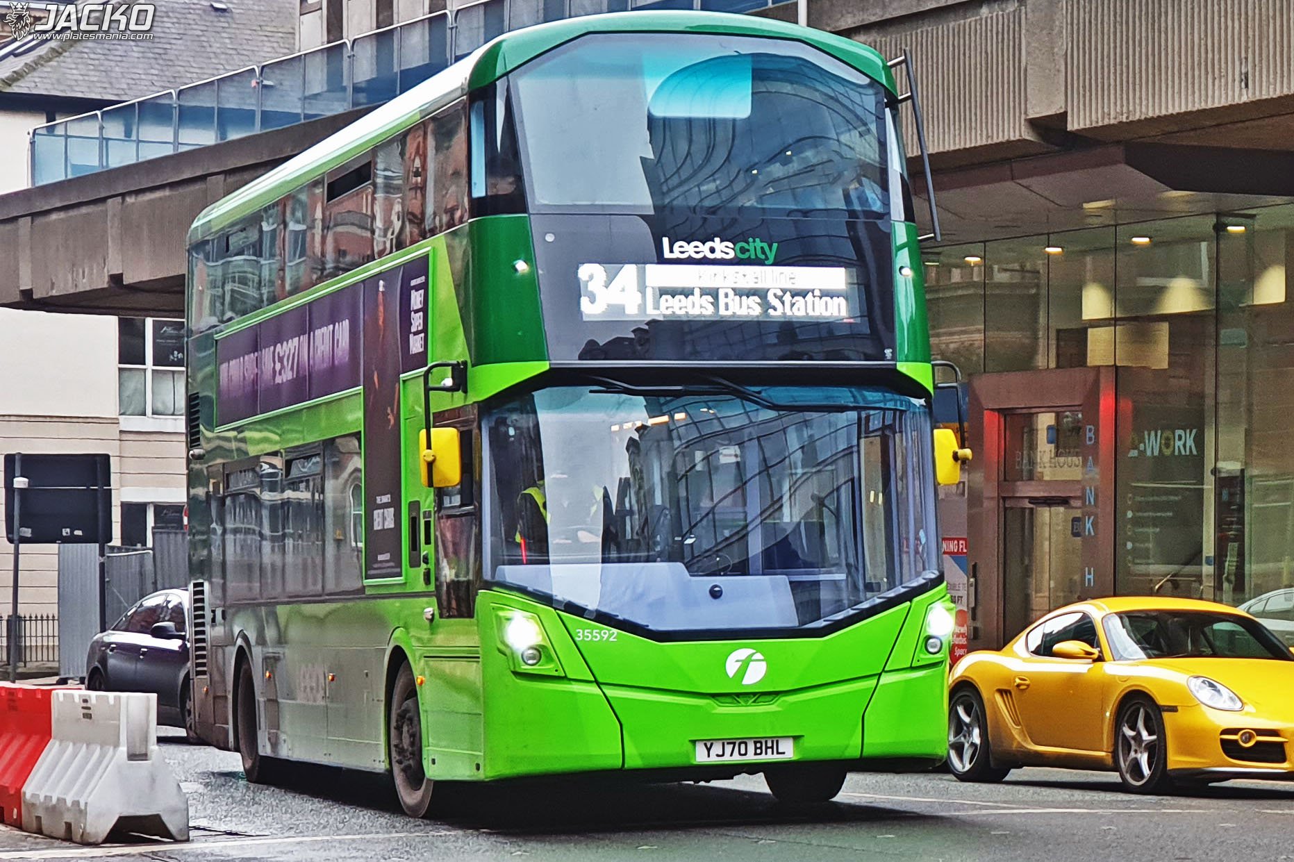 YJ70BHL, Wrightbus StreetDeck 