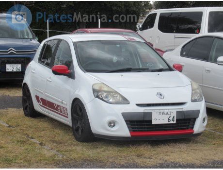 大阪 303 つ 64, Renault Lutecia