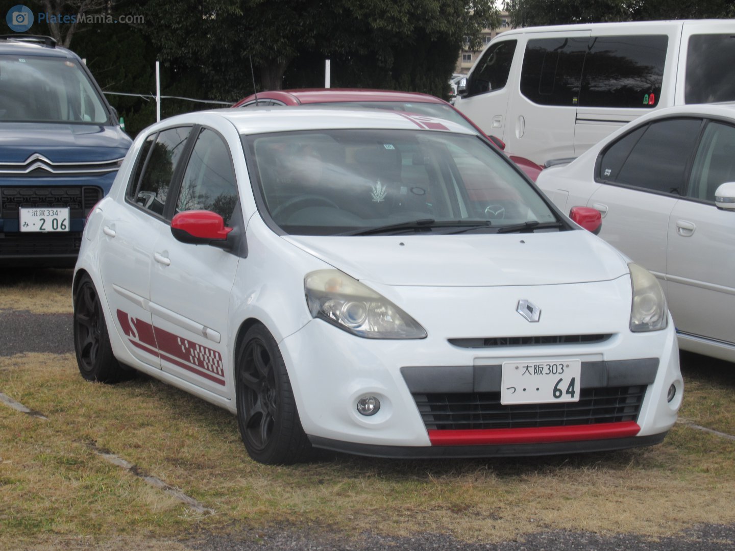 大阪 303 つ 64, Renault Lutecia 3rd gen 5-door Hatch (B85), facelift, 2010–2013