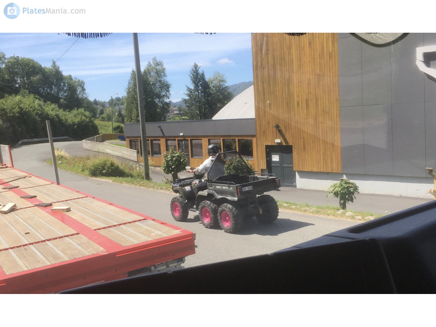 RV 3898, Polaris Sportsman 