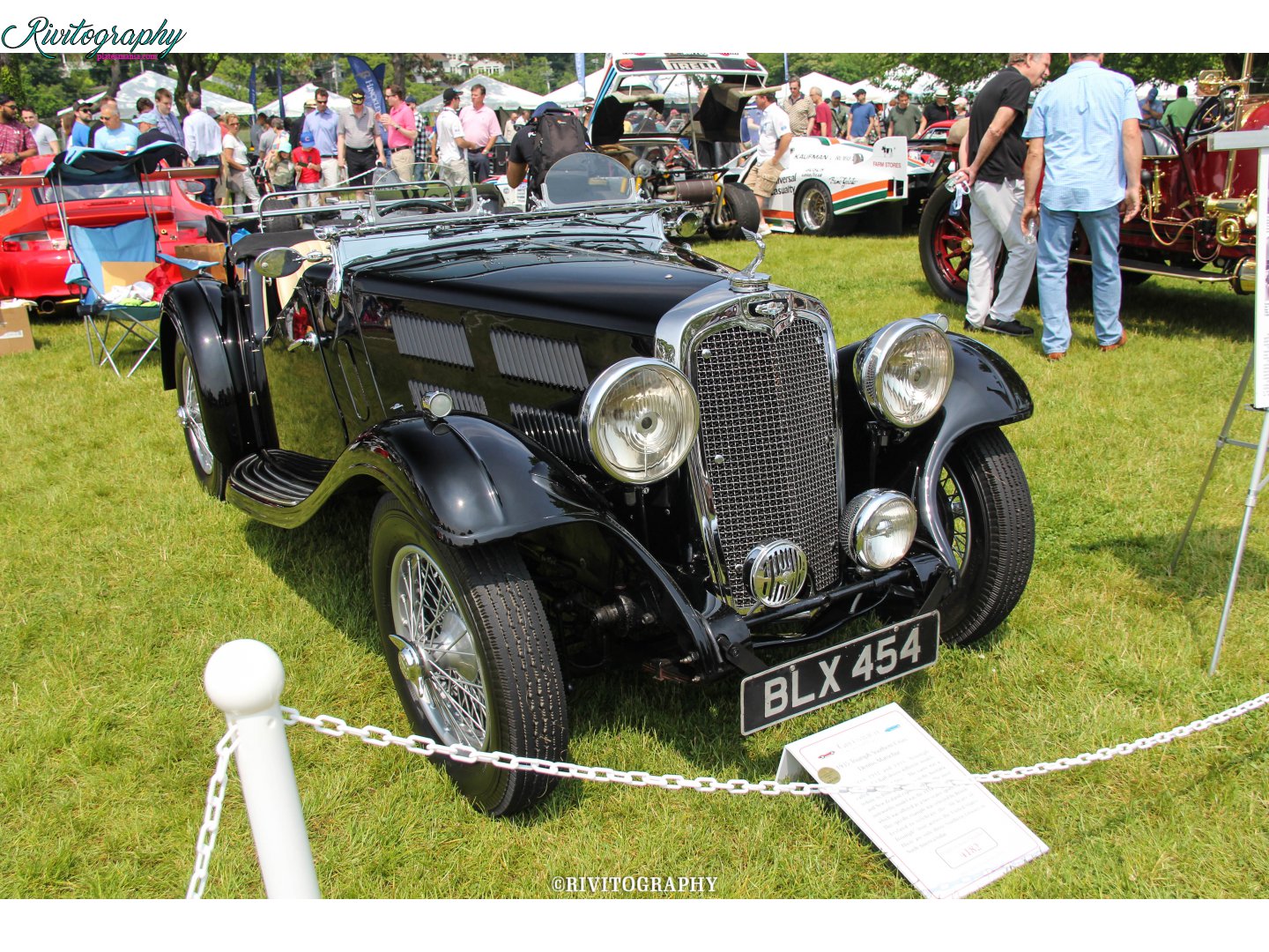 BLX454, Triumph Gloria 