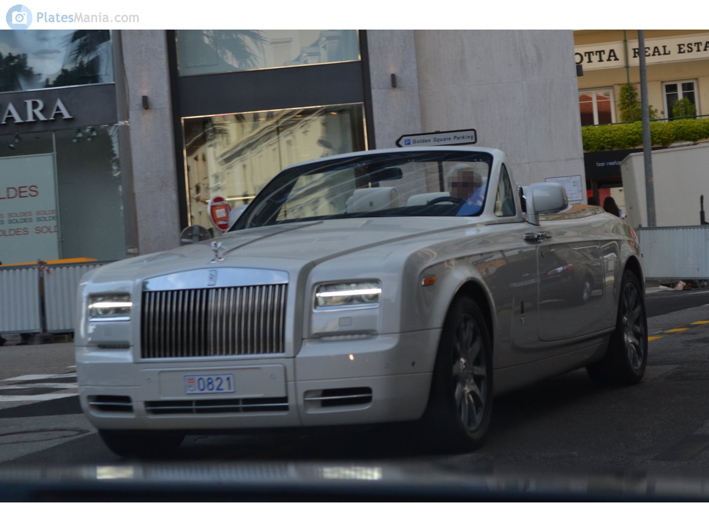 0821, Rolls-Royce Phantom Drophead Coupé 